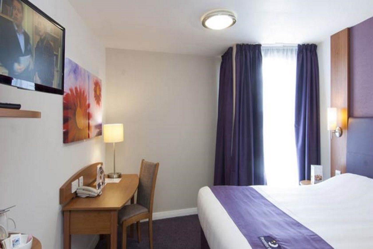 Premier Inn Luton Luton  Exterior photo
