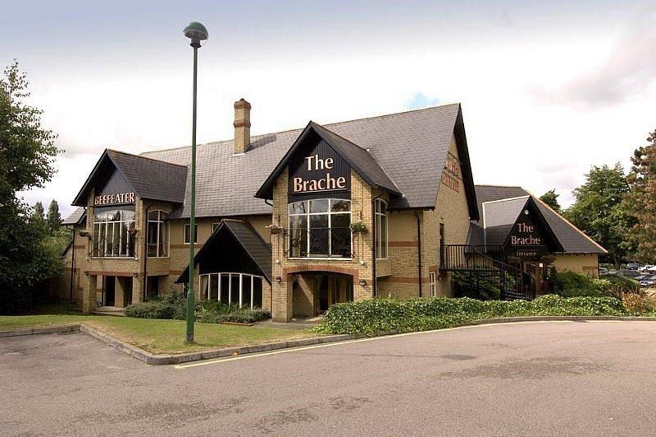 Premier Inn Luton Luton  Exterior photo